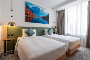 West Walk Retaj Hotel