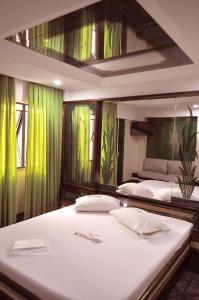 Hotel Xanadu